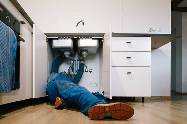 Professional Emergency Plumber technician working in River Pines, CA